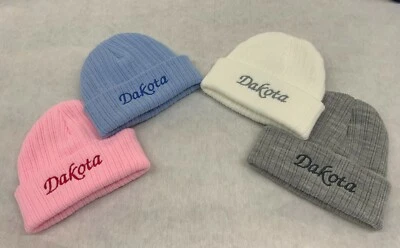 Персонализированный унисекс Baby мальчика девочки шляпа вязаный ребенка душа подарок имя года 0-6 М - Изображение 1 из 4