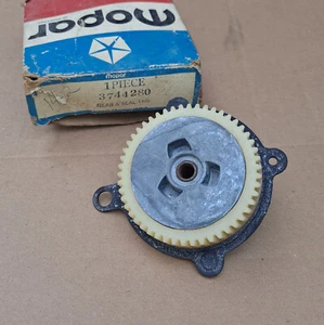1972-1978 Plymouth Dodge Chrysler Wagon NOS MoPar Tailgate WINDOW MOTOR GEAR PKG - Picture 1 of 2