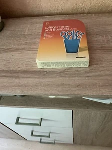 Microsoft Office Home & Business 2010 (Nur) (1 - Vollversion für Windows - Bild 1 von 7