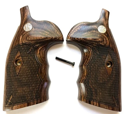 S&W K  Frame Grips Smith & Wesson Square Butt Walnut Checkered - Image 1 of 4