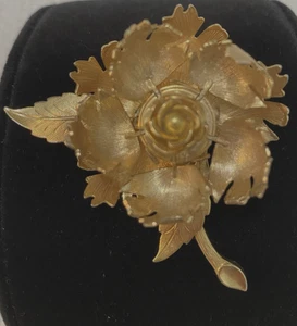 Vintage Signed Warner Day To Night Gold Tone Mechanical Flower Brooch - Picture 1 of 24