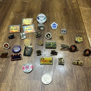 Lot 1980er-1990er Gewerkschaftsursachen Pins Buttons Pinbacks Ausbildung UAW FMA - Bild 1 von 9