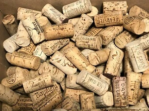 LOT OF 25 ASSORTED USED WINE CORKS / CORK - ARTS AND CRAFTS - FREE SHIPPING - Picture 1 of 1