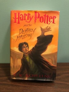 HARRY POTTER and THE DEATHLY HALLOWS J K Rowling 1st Edition, July 2007 Year 7 - Imagen 1 de 7