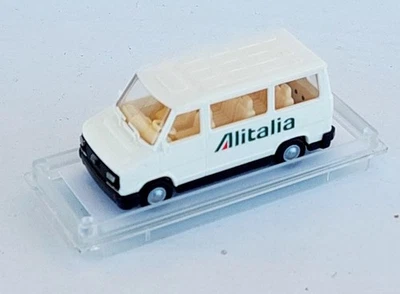 Praline 1:87 - #83219 - Fiat Ducato ALITALIA - Immagine 1 di 2