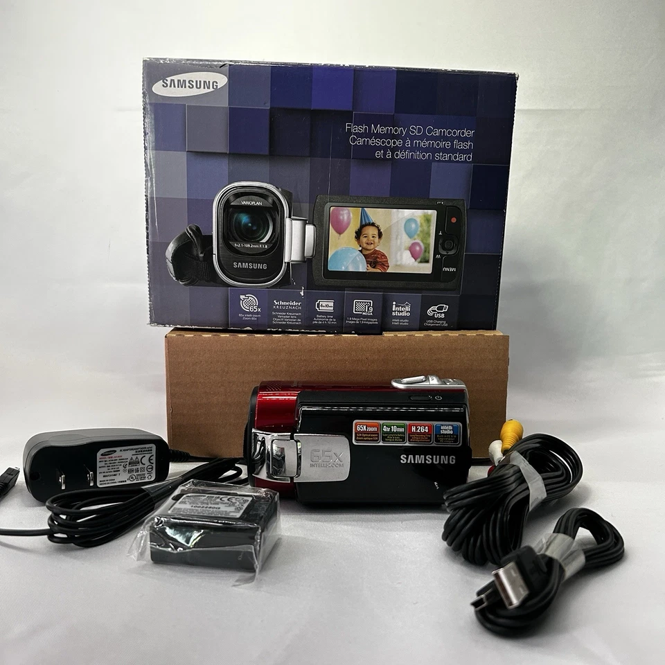 Samsung SMX-F40RN Digital Camcorder- Red, New, Open Box. - Image 1 of 4