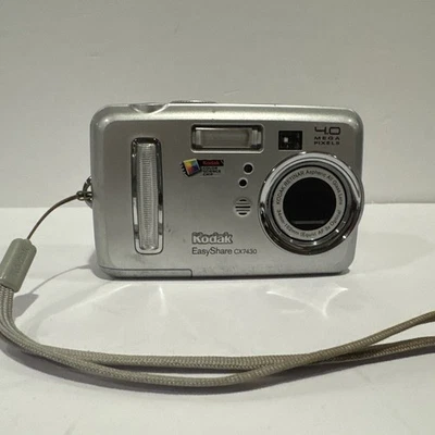 Kodak EasyShare CX7430 4.0MP Digital Camera - Silver Parts Only - Image 1 of 2