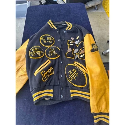 Chaqueta universitaria Howe Letterman vintage años 60 cuero envejecido alfileres negros Foto 1 de 4