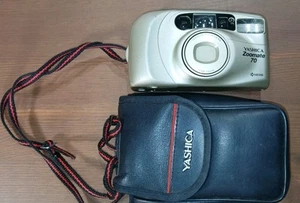 Kyocera Yashica Zoomate 70 Point and Shoot 38 to 70mm zoom 35mm Camera w/ Case - Picture 1 of 13