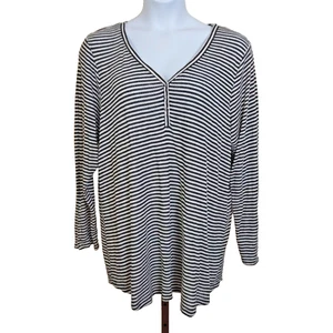 Torrid 4 Black White Striped Long Sleeved Ribbed Henley Top Women's Plus 4X - Picture 1 of 11