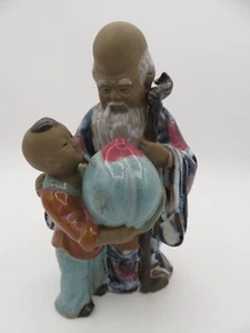 Estatuilla de fruta esmaltada china de colección de Mudman Shiwan hombre sabio inmortal con niño China - Imagen 1 de 12