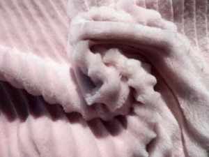 Piel de oveja piel de oveja piel de oveja grande rosa claro con patrón de piel de pana gruesa - Imagen 1 de 5