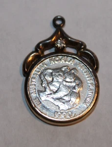 1990 AUSTRALIAN KOALA 1/10 oz .9995 Platinum & Diamond Pendant 14kt Gold Bezel - Bild 1 von 8