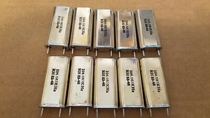 XTAL 104.083 KHz Lot of (10) Crystal Oscillators NEW RARE VINTAGE Ham Military - Picture 1 of 4
