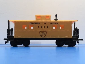 HO Scale "Delaware & Hudson” D&H 1023 Freight Train Caboose #5 - Picture 1 of 12