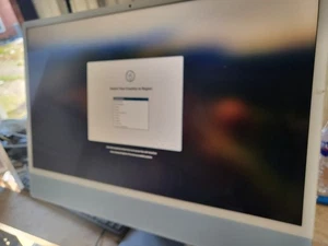 Apple iMac 24" (256GB SSD, Apple M3, 8GB RAM, 10-Core GPU) Blue - Glass2 - Picture 1 of 4