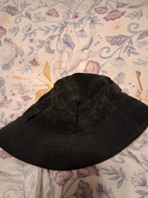 Sombrero Barneys New York Gamuza Cuero Azul Marino Foto 1 de 4