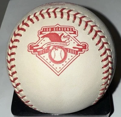 Rawlings Oficial 2001 Liga Americana 100 Temporadas 100 Aniversario Béisbol Foto 1 de 4