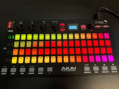 Controlador Akai Professional Fire USB Midi Pad Foto 1 de 4