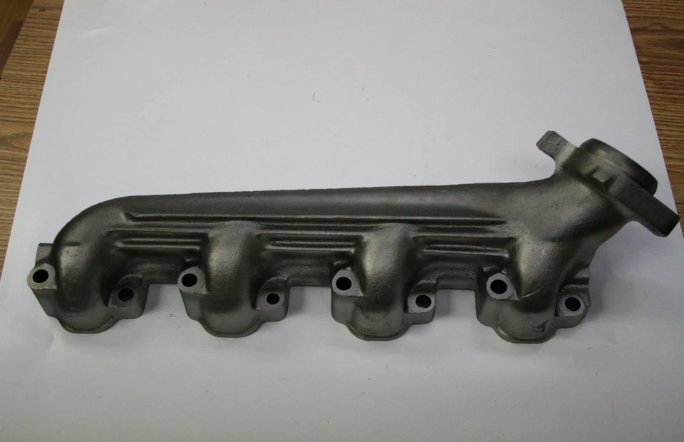 Ford Pick up 1993-1996 lado derecho colector de escape fundición # RF-F4TE-9430-EA Foto 1 de 1