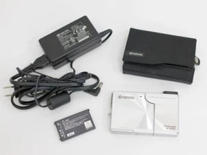 Kyocera Finecam SL400R Digital Camera Silver[Junk] w/Battery,charging cable,case - Picture 1 of 5
