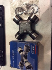 Universal Joint Rear/Front 210-1203. 2-4800 - Picture 1 of 2