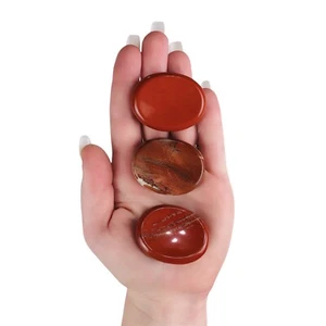 Roter Jaspis oval Sorgenstein Palmestein Daumenstein Stein Heilkristall Geschenk - Bild 1 von 5