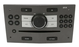 2004-2011 Chevy Astra Audio Face Plate with Controls Part Number 28071885A OEM - Picture 1 of 1