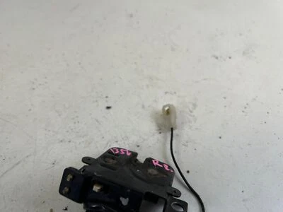 Pestillo trasero derecho Mazda RX-7 FC 85-92 OEM Foto 1 de 4