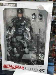 Metal Gear Solid Play Arts Kai SOLID SNAKE 25° Modellino Square Enix - Foto 1 di 6