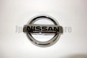 Nissan Genuine 62890-1AV0A Front Grille Emblem Murano 2010–2014 - Picture 1 of 5