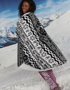 VICTORIAS SECRET PINK SHERPA BLACK & WHITE BLANKET PEACE SIGN & PUPPYDESIGN NWT - Picture 1 of 8
