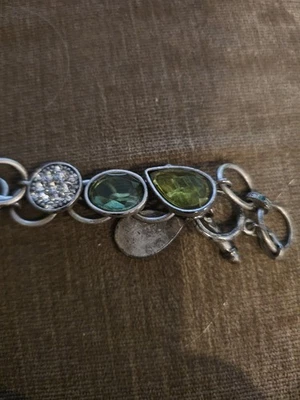 Lia Sophia 7.5" Silver Tone & Green Rhinestone Bracelet — 第 1/4 张图片