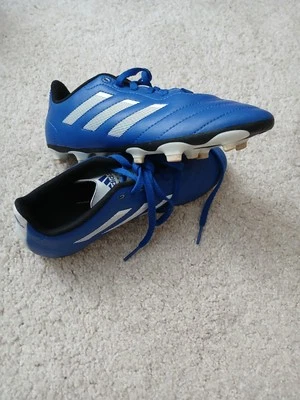 Boys ADIDAS Size 3 1/2 US - Image 1 of 4