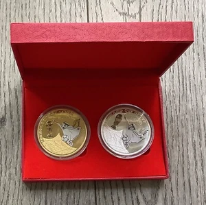 2022 Qatar FIFA World Cup Mascot La'eeb Plated Coin Football Souvenir W/Box - Picture 1 of 4
