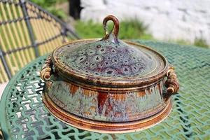 Large Studio Pottery Casserole Dish & Lid Rustic Speckled Handmade - Picture 1 of 12