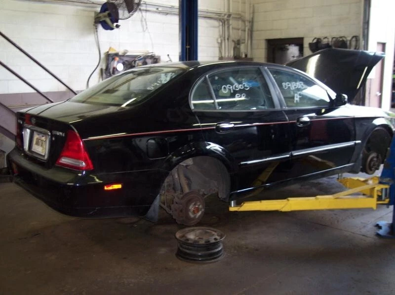 Bolsa de aire de volante usada se adapta a: 2004 Suzuki Verona volante grado A Foto 1 de 4