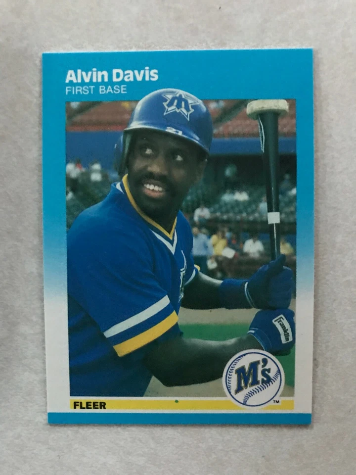 ALVIN DAVIS 1987 FLEER GLOSSY BASEBALL #584 - Image 1 of 1