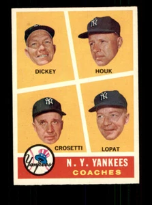 1960 Topps #465 Yankees Coaches Dickey Houk Crosetti Lopat NM - Picture 1 of 2