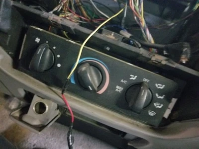 Control de temperatura delantero compatible con 95-97 EXPLORER 672846 Foto 1 de 4