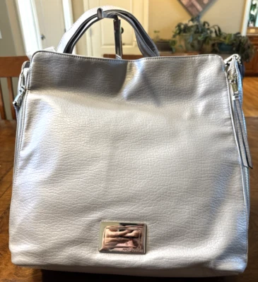Bolso de Mano Juicy Couture Los Angeles Para Mujer Cuero Gris Hombro Doble Cremallera Foto 1 de 4