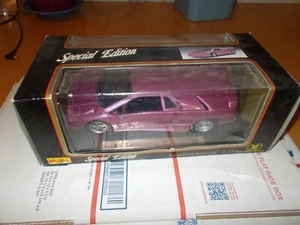1994/1995 Lamborghini SE - Purple 1:18 Scale | Maisto Special Edition Model Car - Picture 1 of 3