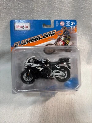 MAISTO HONDA CBR 1000BR MOTORCYCLE, BLACK & WHITE NEW - Image 1 of 3