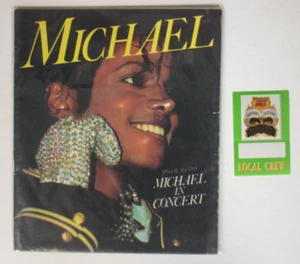 Michael Jackson In Concert Book 11" X 13" + backstage pass ! - Picture 1 of 2