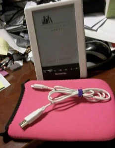 6"Pandigital Novel 2GB eBook Reader/MP3 Digital Music Player & Photo Viewer NEW - Picture 1 of 6