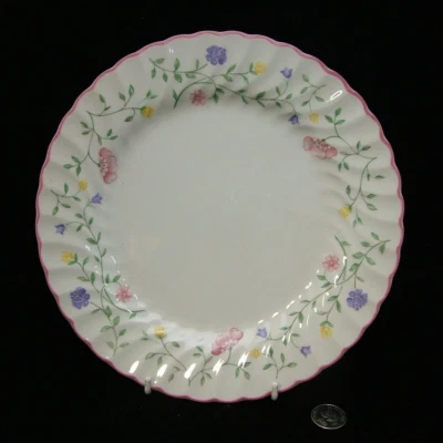 JOHNSON  BROTHERS SUMMER CHINTZ  9 3/4" DINNER PLATE  ENGLAND - Image 1 of 2