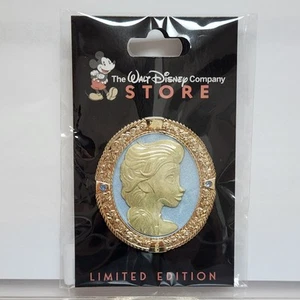 Disney DEC Company Store LE Pin Frozen Snow Queen Elsa Olaf Princess Cameo - Picture 1 of 1