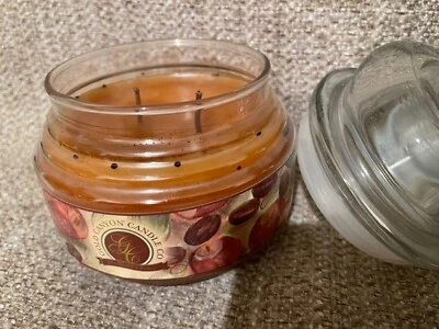 RARO! Nuevo 8oz. Pequeña VELA CAÑÓN DORADA - CAFÉ AVELLANAS Foto 1 de 2