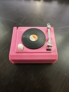 Accesorios Barbie vintage 1987 rosa reproductor de discos estéreo #7936 cuerda T18 - Imagen 1 de 5