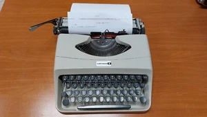 Macchina da scrivere Underwood 18 usata - Foto 1 di 5